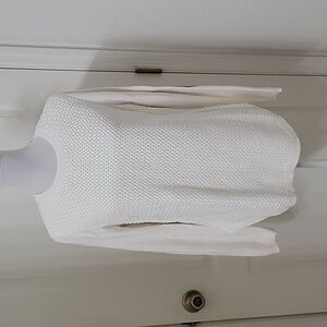 Lety & Me Size L Ivory Elbow Patch Curved Hem Sweater, Excellent Used Condition